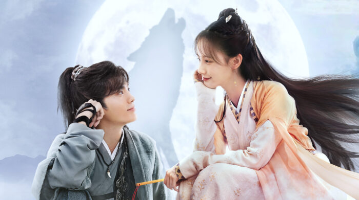 Warm on a Cold Night promo image showing Bi Wenjun as Han Zheng on the left wearing dark clothes, and Li Yitong as Su Jiu Er on the right wearing light colored clothes.